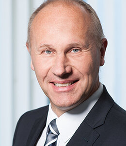  Stephan Klaas