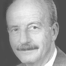 Prof. Dr. Rolf Hackstein