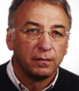 Dr. Wolfgang Trommer Dr. Wolfgang Trommer